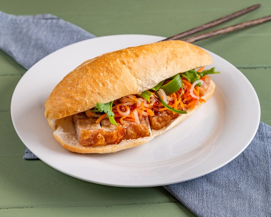 AcaciaViet'sTakeaway_CrispyRoastPorkBanhMi_550x440